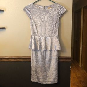 🎈SALE🌟EUC🌟Alice + Olivia velvet 👗 dress!